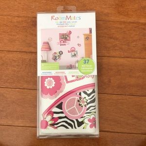 CUTE ROOM DECOR PERFECT FOR QUARANTINE PERIOD